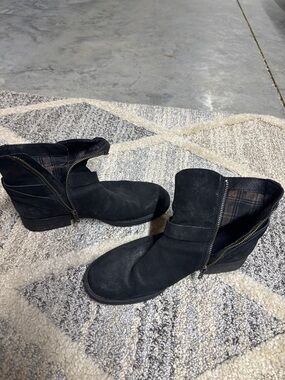 BORN suede leather upper booties with zippered sides with silver buckle